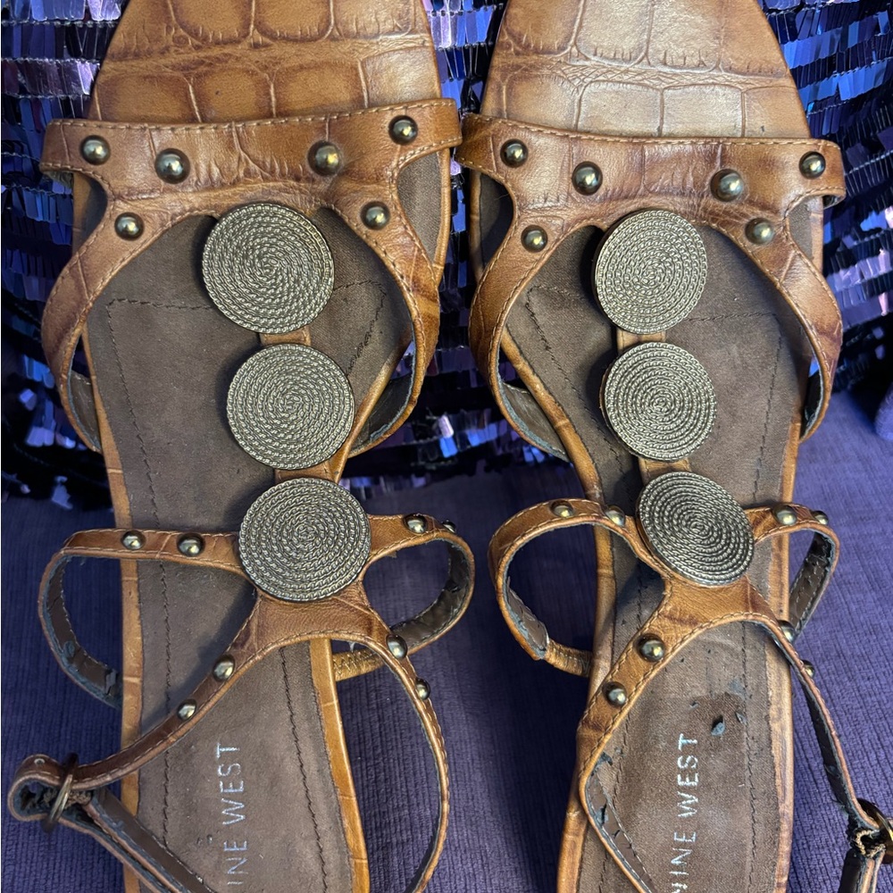 Nine West Brown Heels‎ with Textured Leather 3”  sandals w/metal detail size 8.5 - Picture 5 of 11